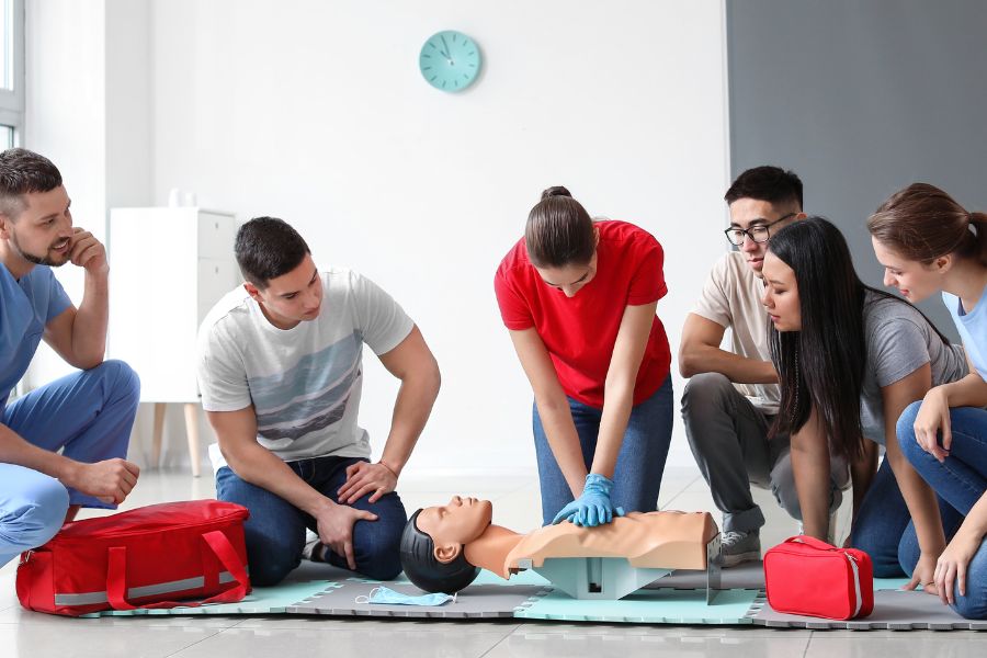 Formación en primeros auxilios